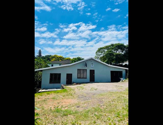 3 BEDROOM HOUSE FOR SALE IN SEA VIEW